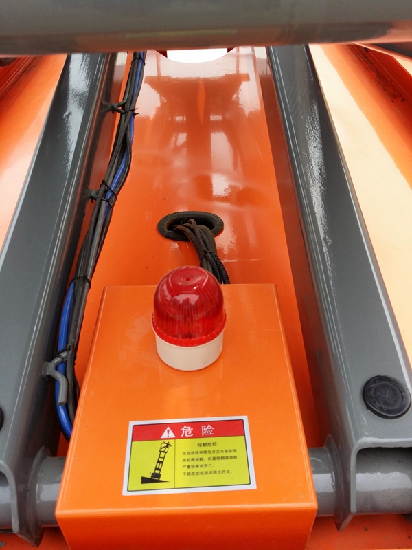 升降貨梯 升降貨梯請(qǐng)選擇濟(jì)南天創(chuàng)